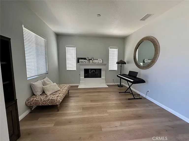 22276 Silverpointe Loop — Photo 5