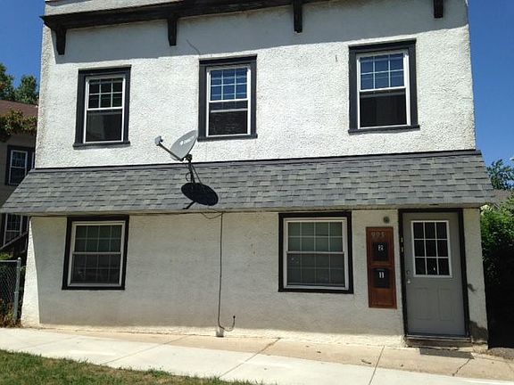 2nd image of 995 Van Slyke Ave #2