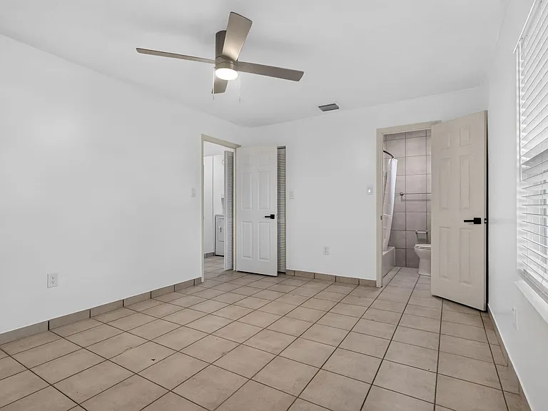 201 E Palm St #203 — Photo 14