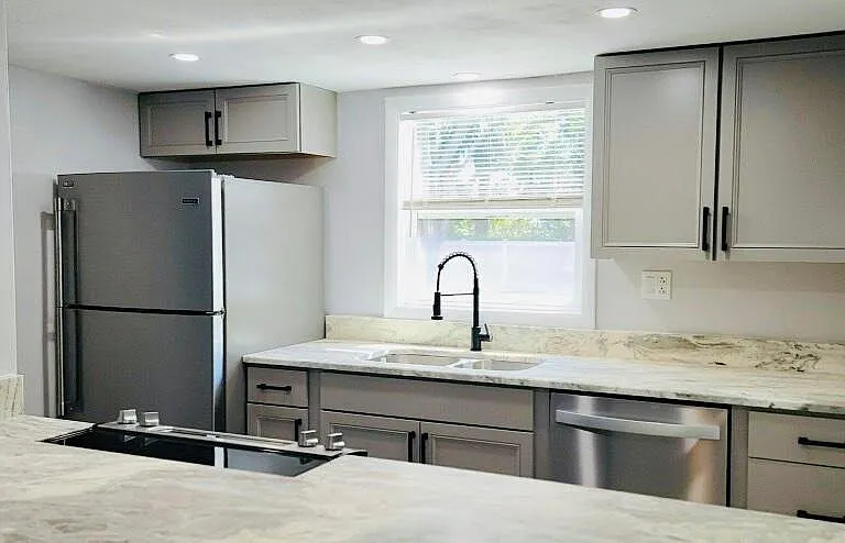188 Berkshire Ln — Photo 6