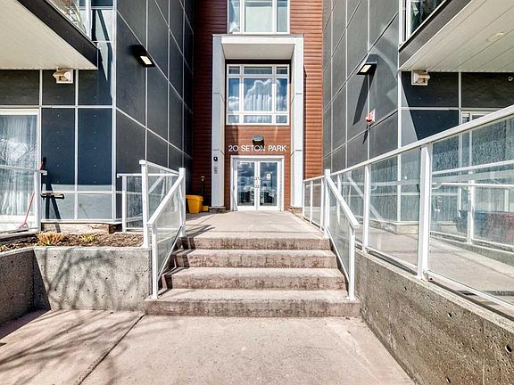 2nd image of 20 Seton Park S #215