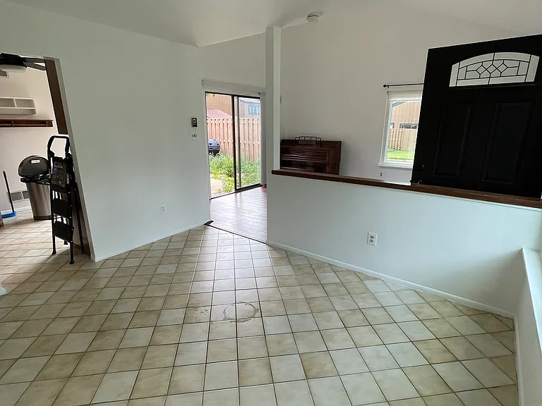 3111 Covington St — Photo 5