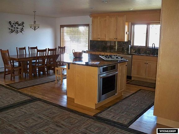 5th image of 2064 Skyview St