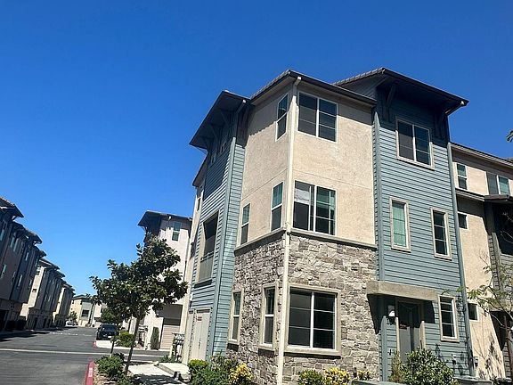 3rd image of 763 Savi Dr Unit 104