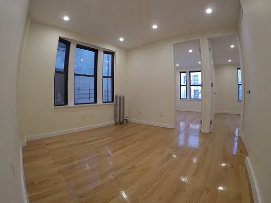 Rented by Bohemia Realty Group | media 14