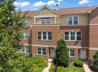231 N West St #0, Wheaton, IL 60187