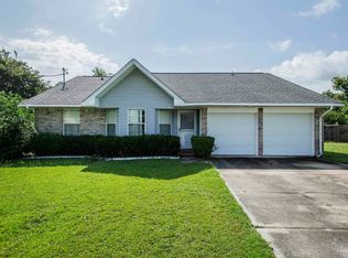 752 Cricket Cir, Cantonment, FL 32533