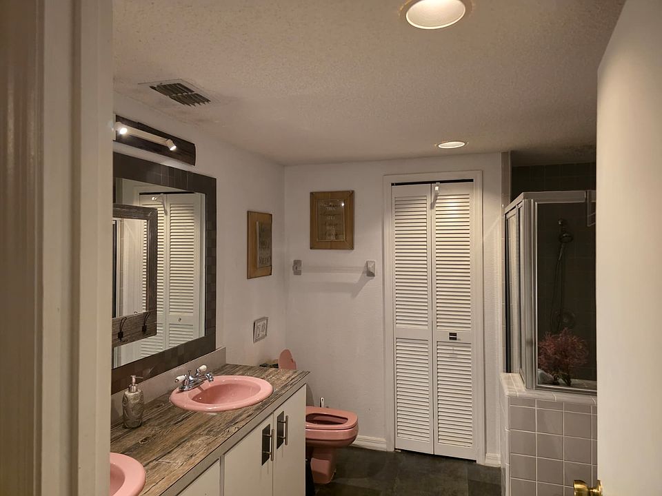 1st image of 11859 Hartfordshire Way