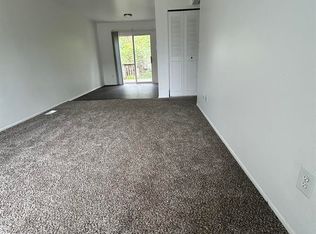 679 Villa Dr, Ypsilanti, MI 48198