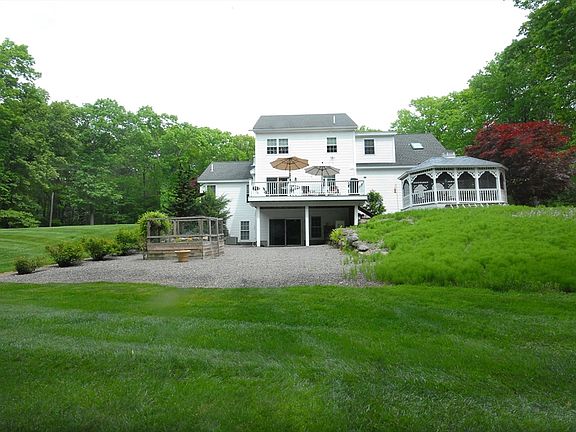 2nd image of 8 Barton Rd