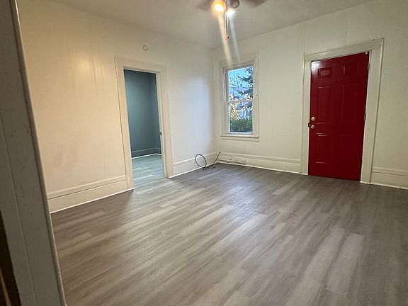 3rd image of 1173 E 61st St