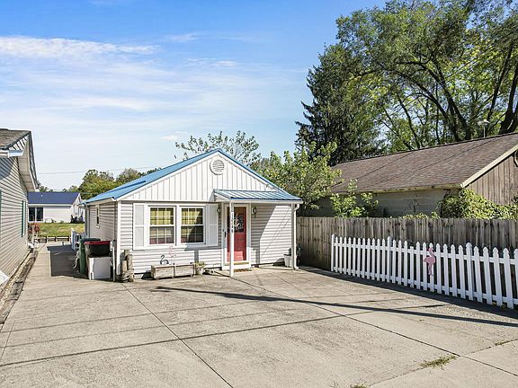 5th image of 15244 Township Road 403