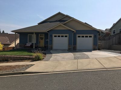 927 NW Bishop St, Grants Pass, OR, 97526