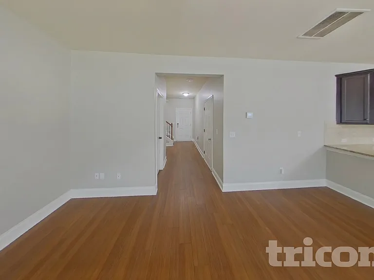 217 Adeline Ln — Photo 3