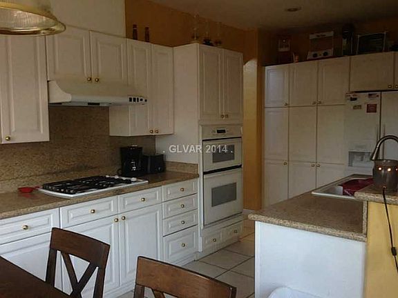 3rd image of 8882 Sanibel Shore Ave