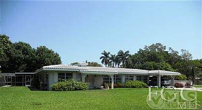 5th image of 1877 Llewellyn Dr