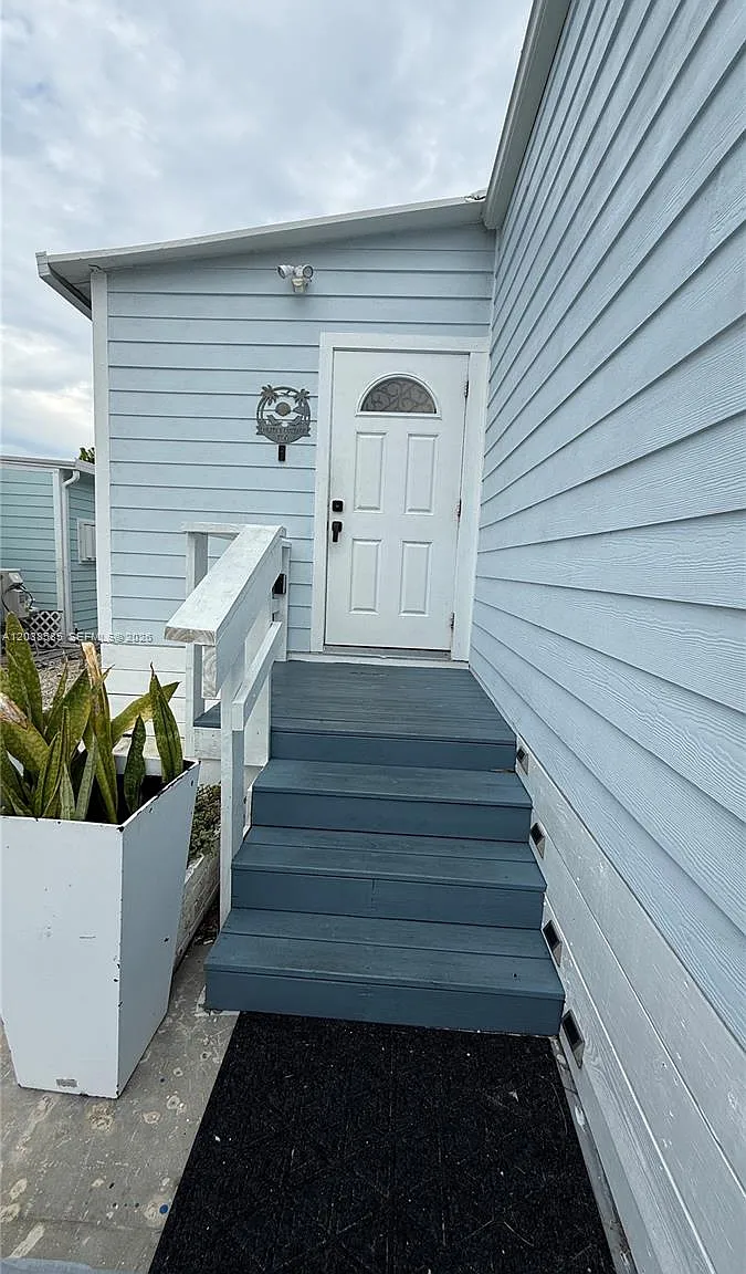 Long Key Proj Prop Line S — Photo 3
