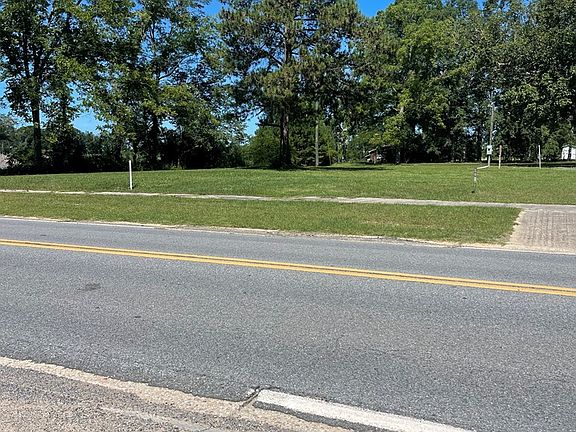 4th image of 2448 Douglas Hwy