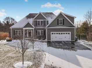 20 Majestic Ave, Pelham, NH 03076
