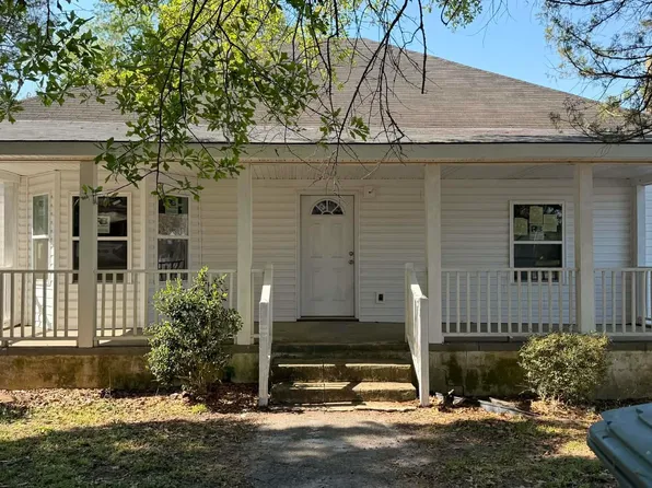 1043 Henley St, Orangeburg, SC 29115