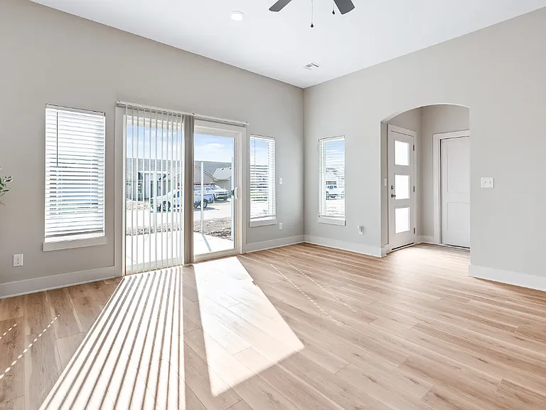 200 E Janet Ave — Photo 12