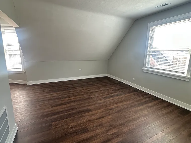3040 W Medill Ave #3 — Photo 6
