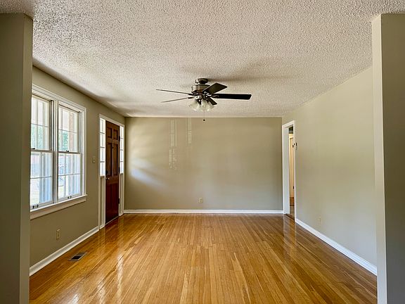 5th image of 559 Malone Cir