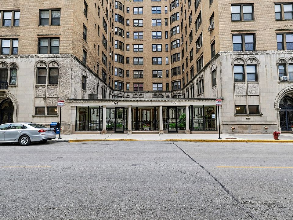 1st image of 1755 E 55th St APT 605