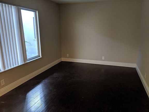 3rd image of 123 Mira Mar Ave APT 3