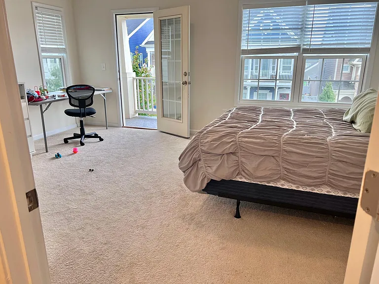 Master BR w/walk out balcony on 2nd Flr