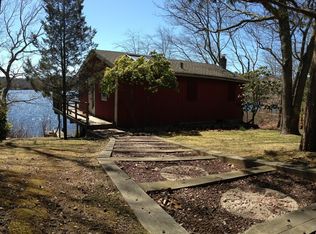 88 Little Fresh Pond Rd, Southampton, NY 11968