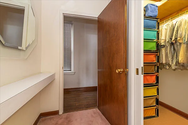 Sold by Benjamin Realty Since 1980 | media 58