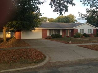 203 N Main St, Atwood, IL 61913