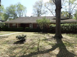 1009 Northpine Dr, Conroe, TX 77301