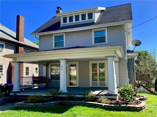 894 Linden St, Sharon, PA 16146