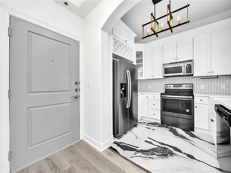 3445 Stratford Rd NE #805 — Photo 2