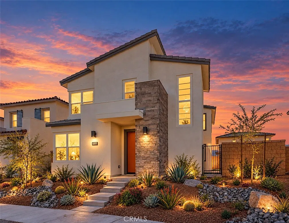 4 bed, 2365 sqft, $4,400 — Photo 1