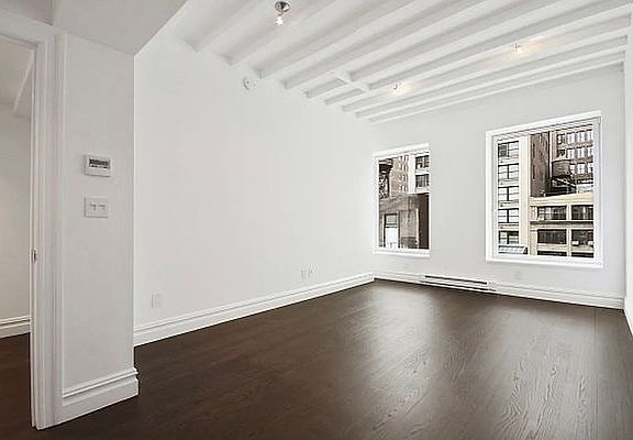 4th image of 148 W 28th St