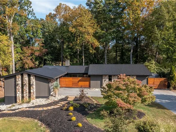 191 Riverbend Dr, Bermuda Run, NC 27006