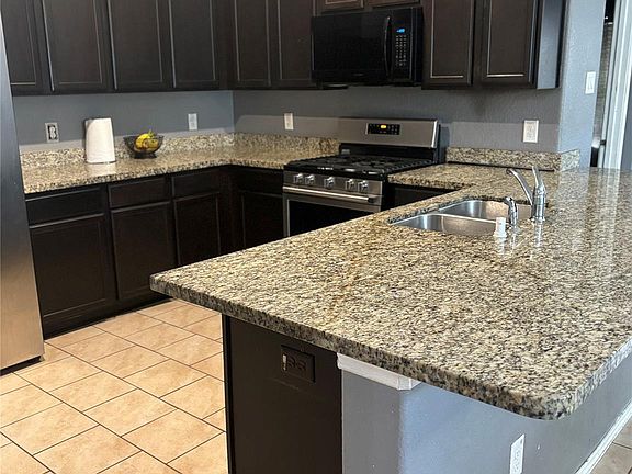 4th image of 23502 Dukes Run Dr