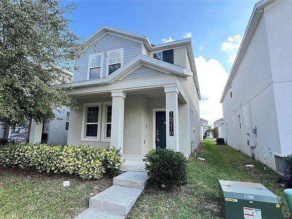 4th image of 15216 Chapter Way