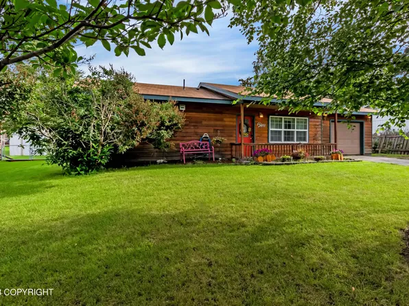 905 W Josh Dr, Palmer, AK 99645