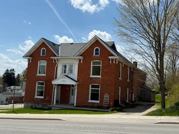 230 Garafraxa St N, West Grey, ON N0G 1R0