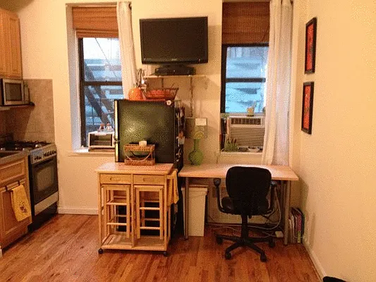 Rented by Jason Rosenberg, LREB | media 17