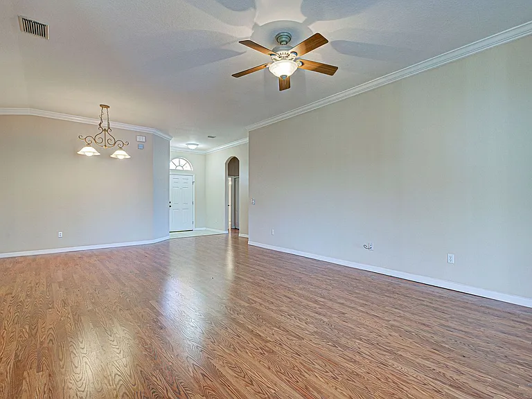 2134 Boxwood St — Photo 17