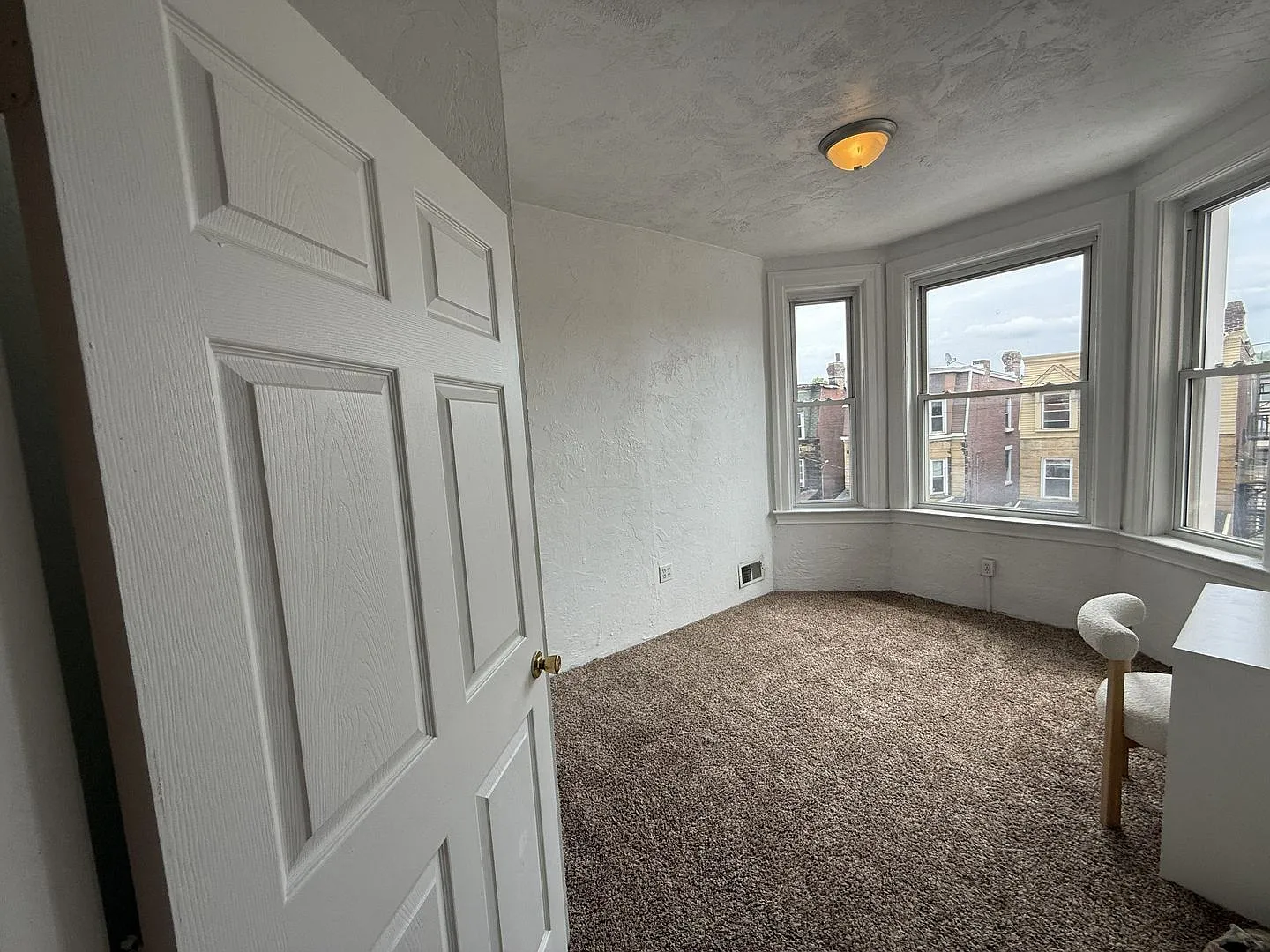 3615 Dawson St — Photo 2
