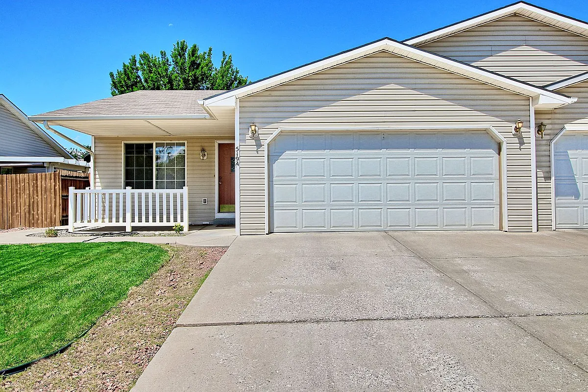 Building Photo - 519 Amys Way #A