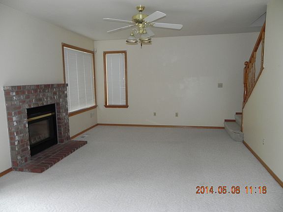 4th image of 8121 196th Ave E