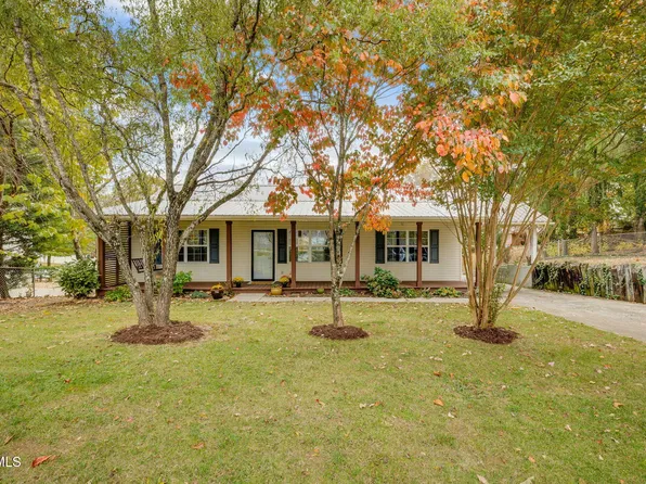 432 Laurel St, Mount Carmel, TN 37645