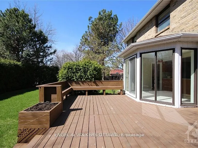 28 Country Club Dr — Photo 26
